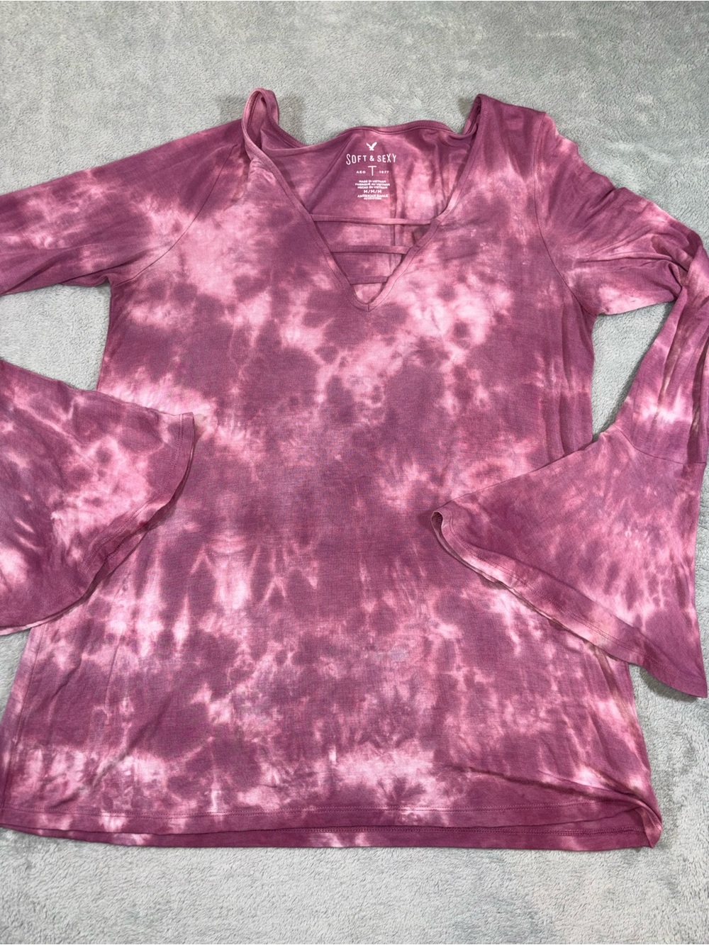 American Eagle Outfitters Pink Tie-Dye V-Neck Bell Sleeve Top Size M